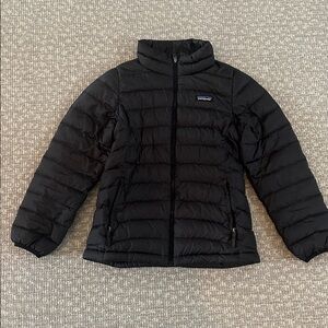 Patagonia kids Down Sweater Jacket. Size L